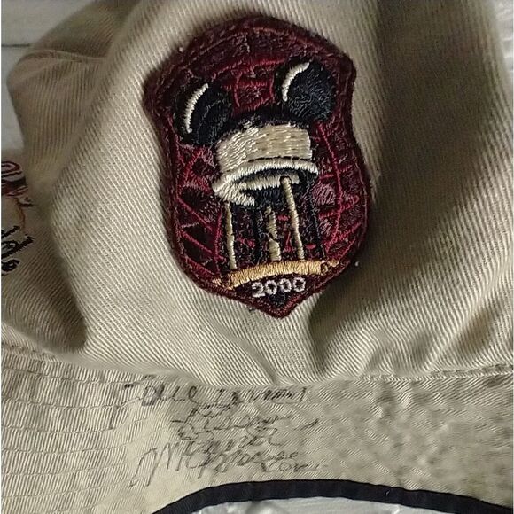 2000 Disneyworld Bucket Hat - Picture 2 of 11